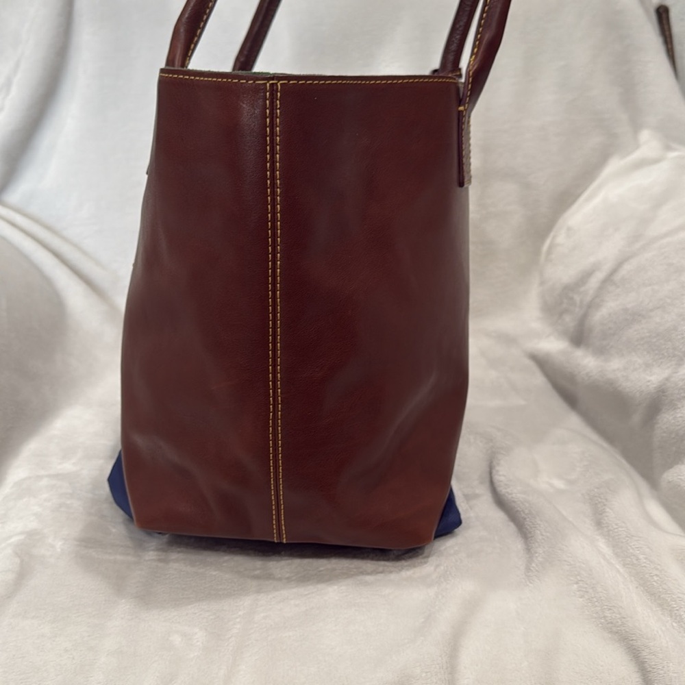 Dooney & Bourke Florentine Leather Medium Russel - Picture 7 of 7